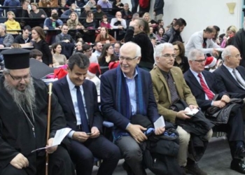 ‘Έλαμψαν τα “Χριστούγεννα για όλους” στη Λάρισα (φωτο)