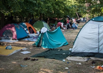 ΕΟΔΥ: Προσλαμβάνονται 63 γιατροί και 6 ψυχολόγοι στα Κέντρα Φιλοξενίας Προσφύγων & Μεταναστών
