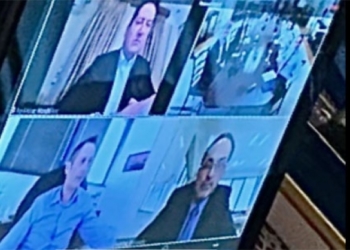 Στη Λάρισα ο Κυριάκος Μητσοτάκης για τη μονάδα παραγωγής μασκών
