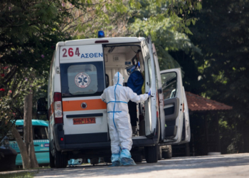 Πρόεδρος Ιατρικού Συλλόγου Λάρισας στο iEidiseis: Χωρίς ελεύθερες Covid-ΜΕΘ τα νοσοκομεία
